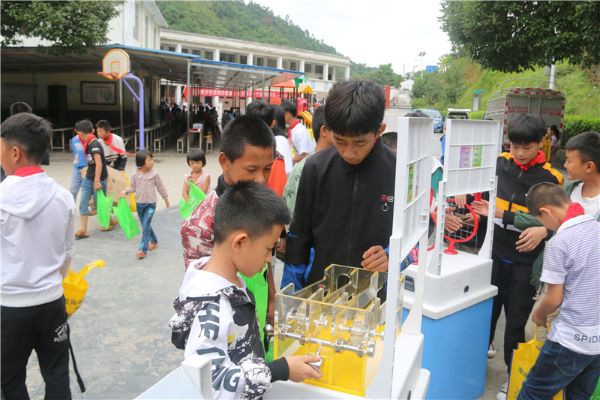 香港六宝典资料免费